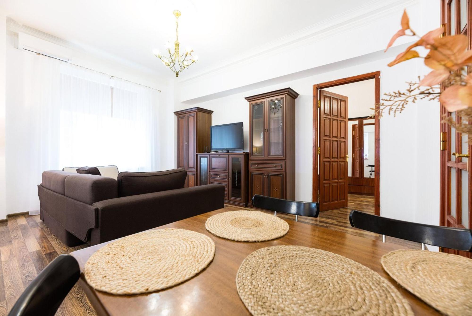 Kyiv Khreschatyk 27 Apartment Exterior foto